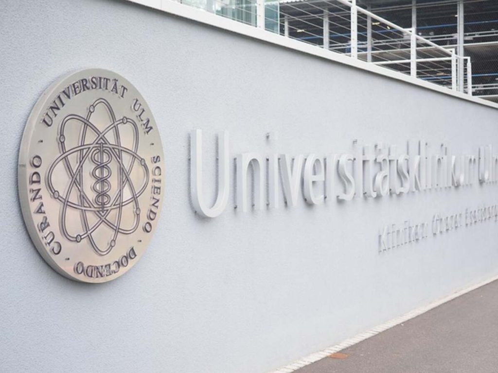 Uni