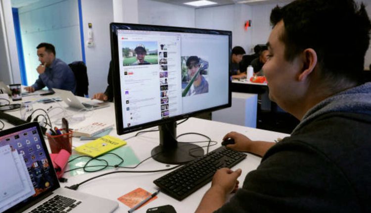 Fascinating World of 4chan GIFs