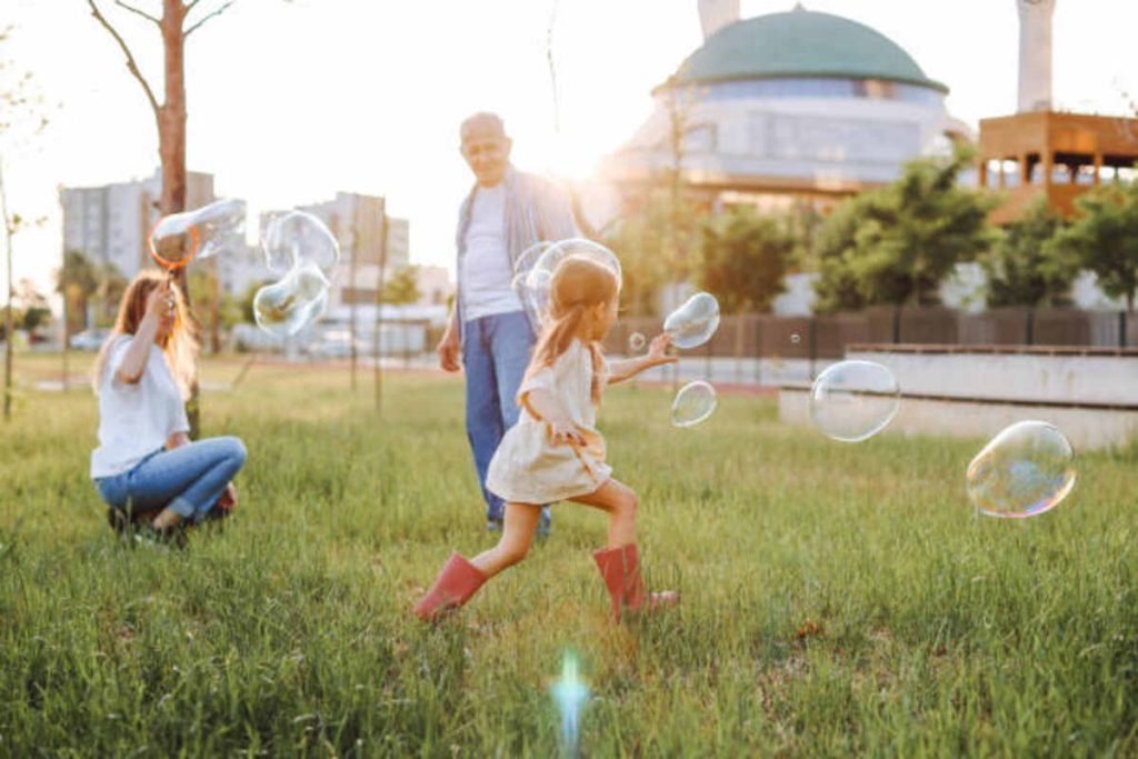 Learn a Playful Dandyism