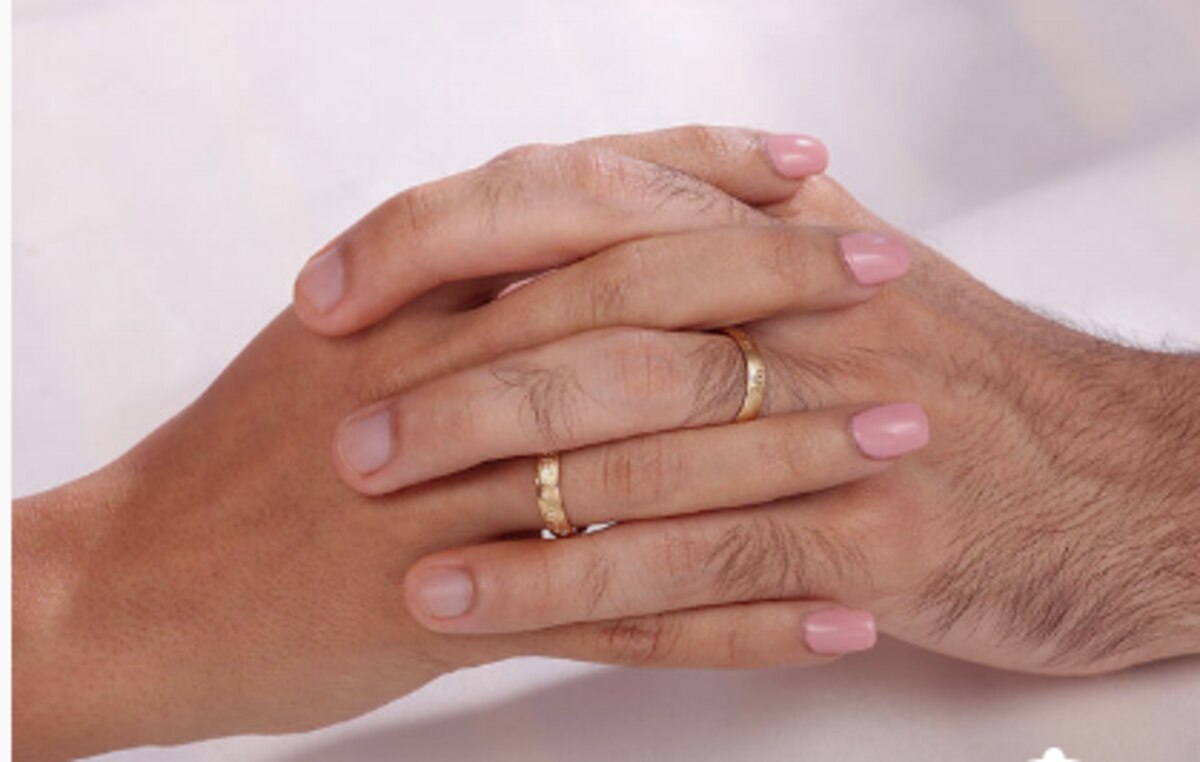 contemporary couple rings