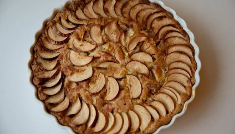 Apple crumb pie near me